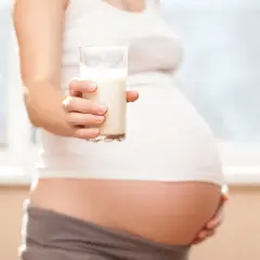 Jakie mleko w ciąży jest najlepsze dla zdrowia matki i dziecka?